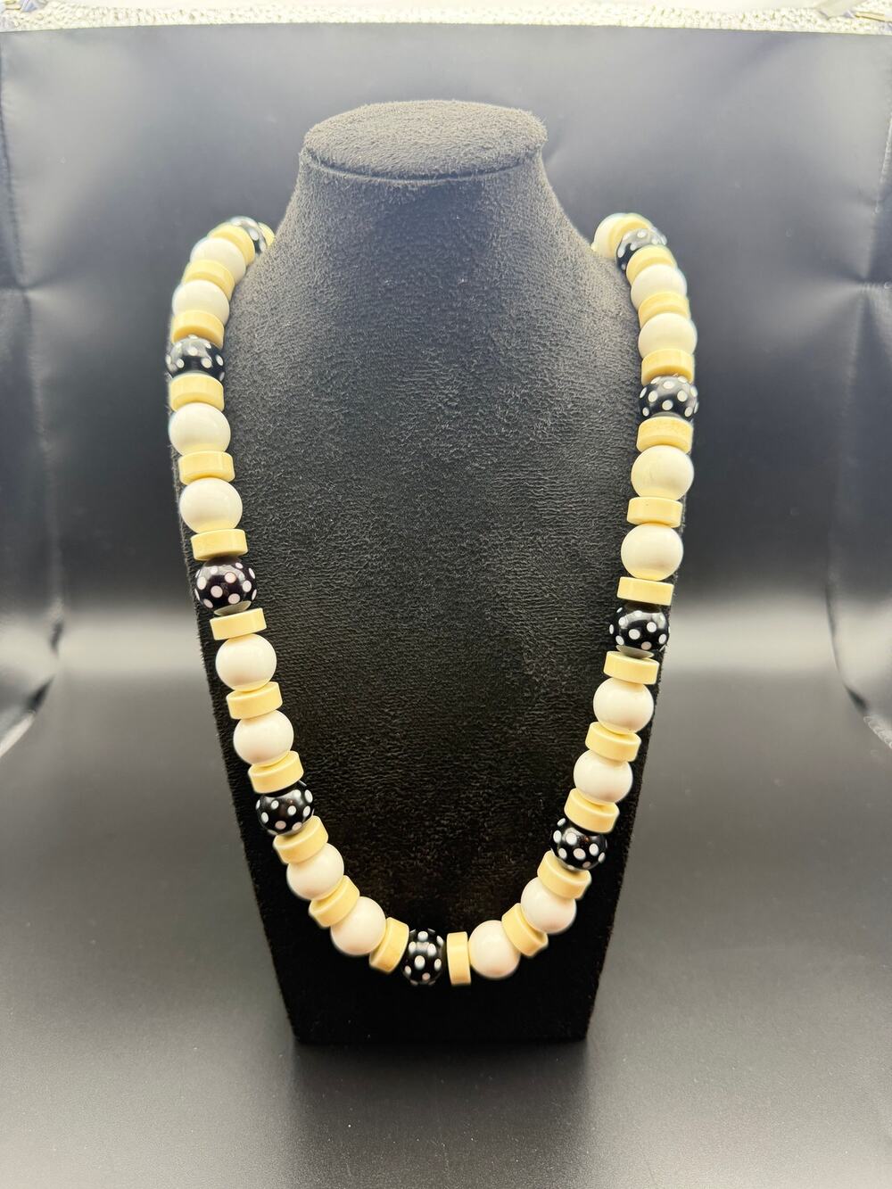 Vintage black and white beaded necklace 1980's art deco chunky polka dot